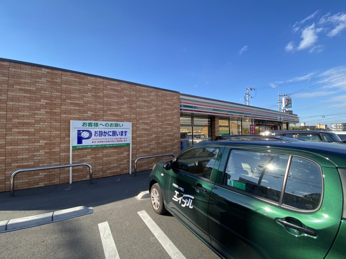 コンビニ　セブンイレブン（コンビニ）まで1200m