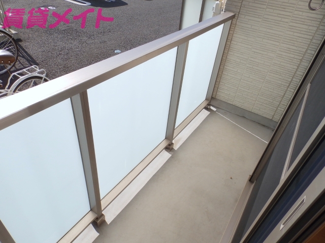バルコニー　バルコニー同物件別部屋の室内写真になります。
