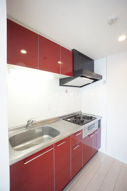 キッチン　3口コンロ・グリル付のキッチン