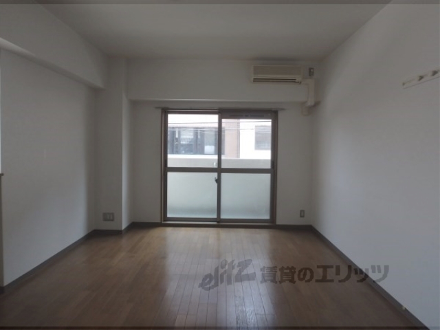 居室・リビング　居室