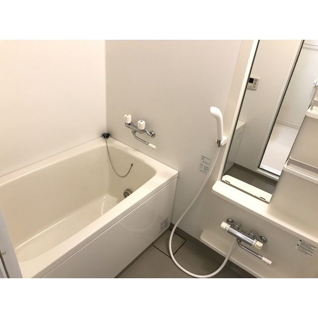 バス・シャワールーム　☆ゆっくりくつろげるお風呂☆