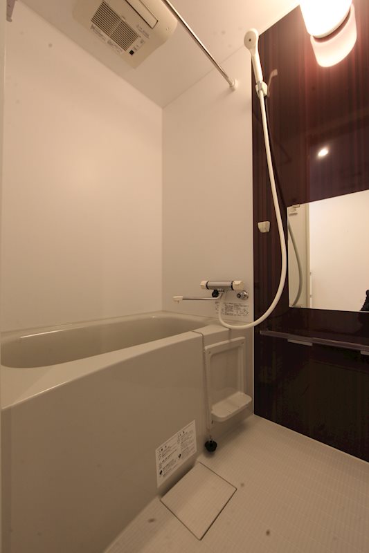 バス・シャワールーム　バスルーム　浴室暖房乾燥機付き