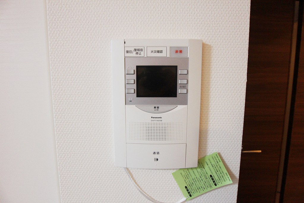 セキュリティ　ＴＶモニターホン※同物件別部屋内装※