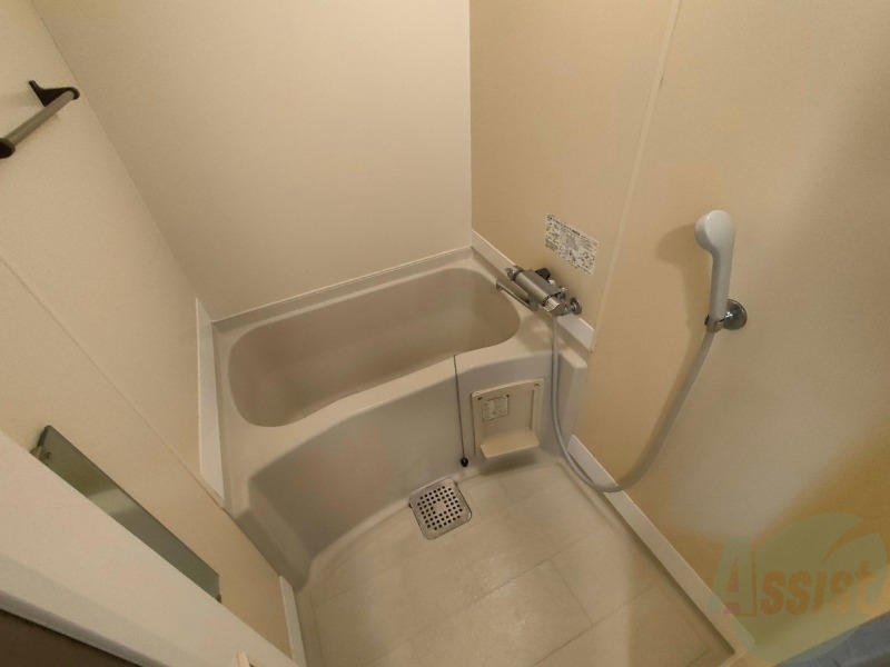 バス・シャワールーム　お風呂です。ゆっくりお風呂につかるのも体に良いですね～