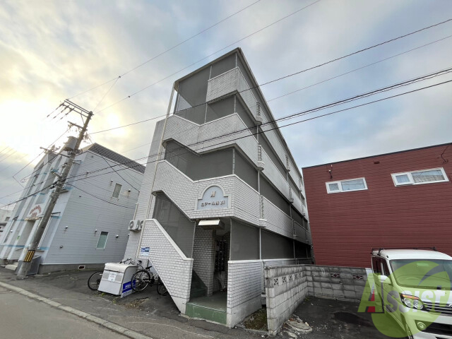 建物外観　札幌市東区北２１条東「ロアールＮ２１」