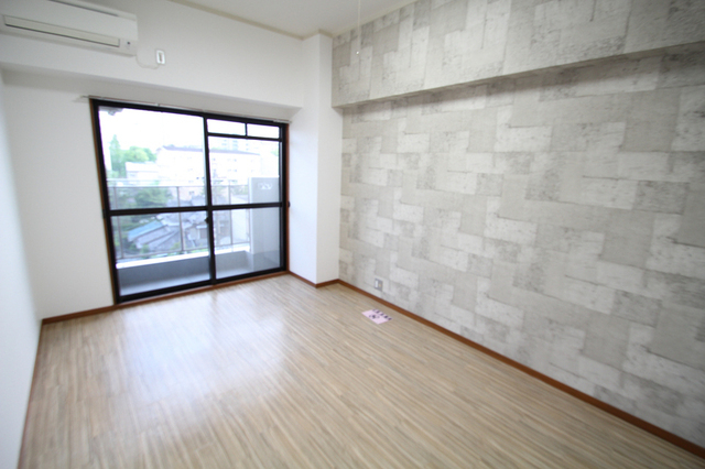 居室・リビング　７帖の洋室。おしゃれ！（別室の参考写真です）