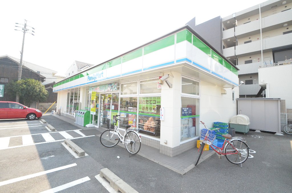 その他　ファミリーマート小碓通店（その他）まで386m
