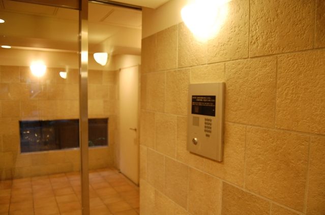 セキュリティ　★安心のオートロック完備★