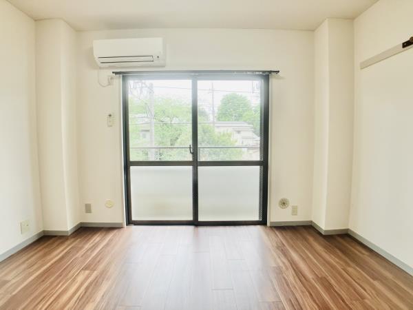 居室・リビング　使いやすい居間です