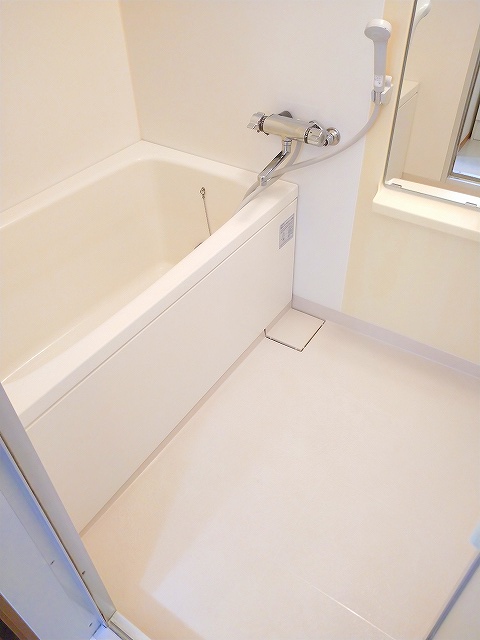 バス・シャワールーム　★追焚機能付きのバスルーム★