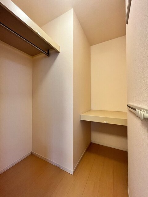 収納　ウォークインクローゼット