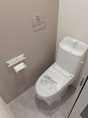 トイレ　キレイな個室空間です