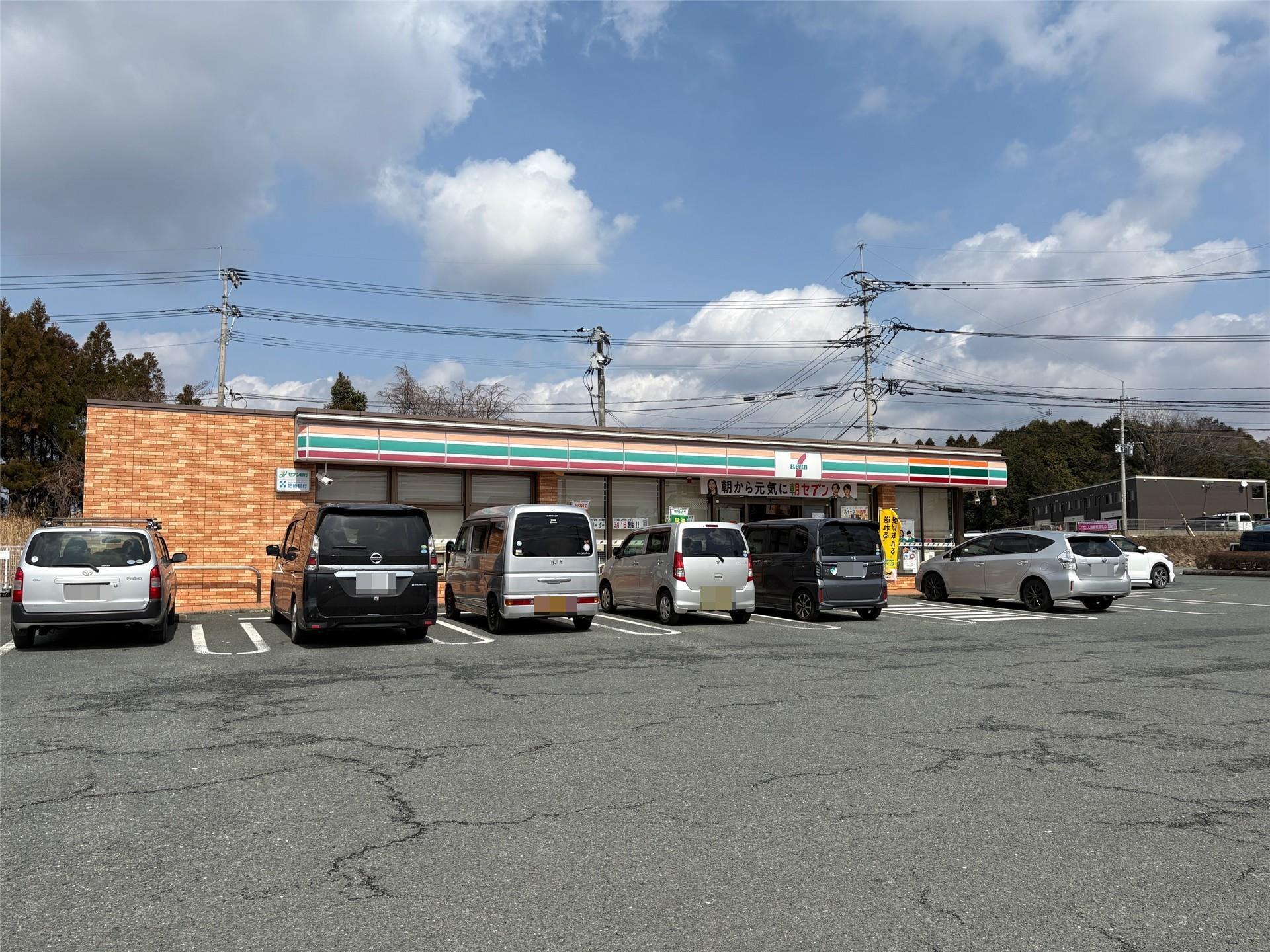 コンビニ　セブンイレブン熊本大津美咲野店（コンビニ）まで661m