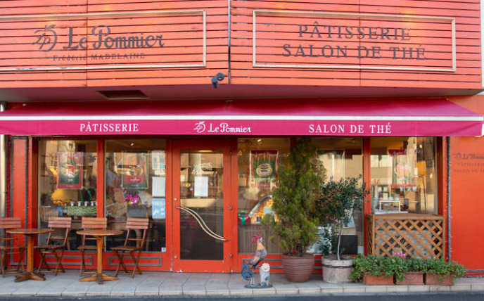 飲食店　Patisserie Lepommier(パティスリー ル・（飲食店）まで501m