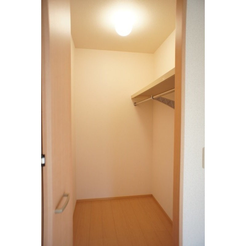 収納　図面と現状に相違がある場合には現状を優先