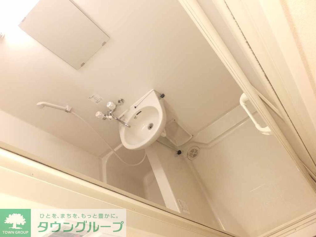 バス・シャワールーム　仕様、設備は現況と異なる場合があります。