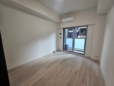 居室・リビング　室内