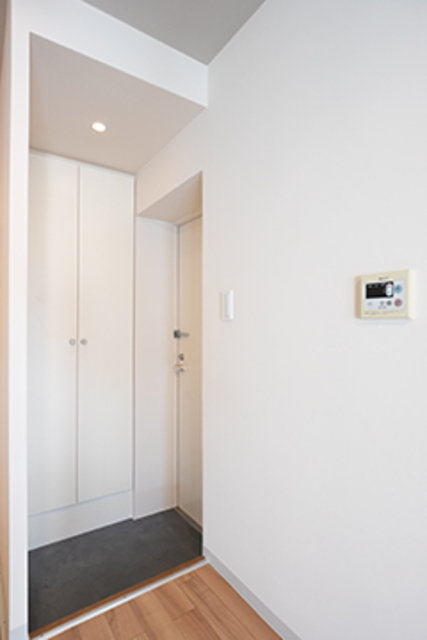 玄関　※写真は同タイプ住戸です。