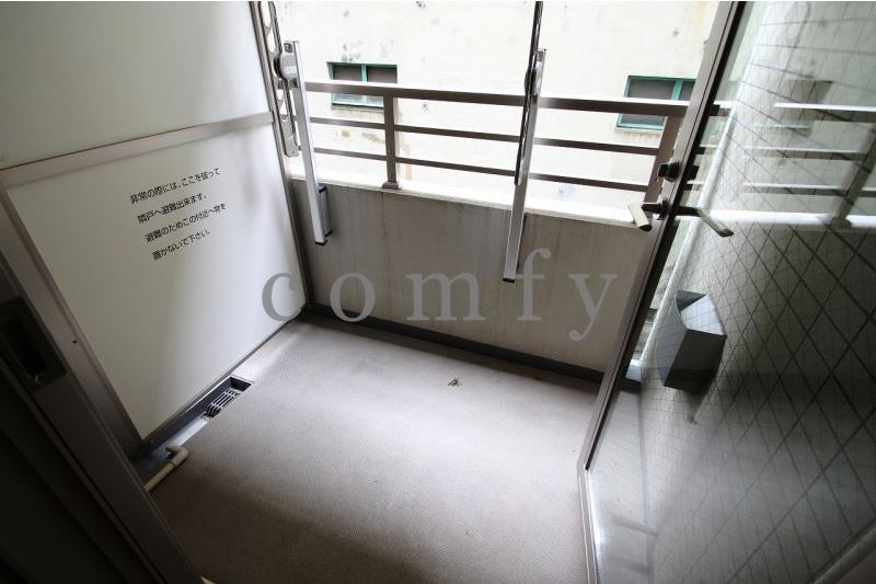 バルコニー　バルコニー