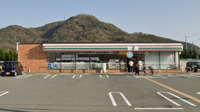 コンビニ　セブンイレブン　龍野末政店（コンビニ）まで500m
