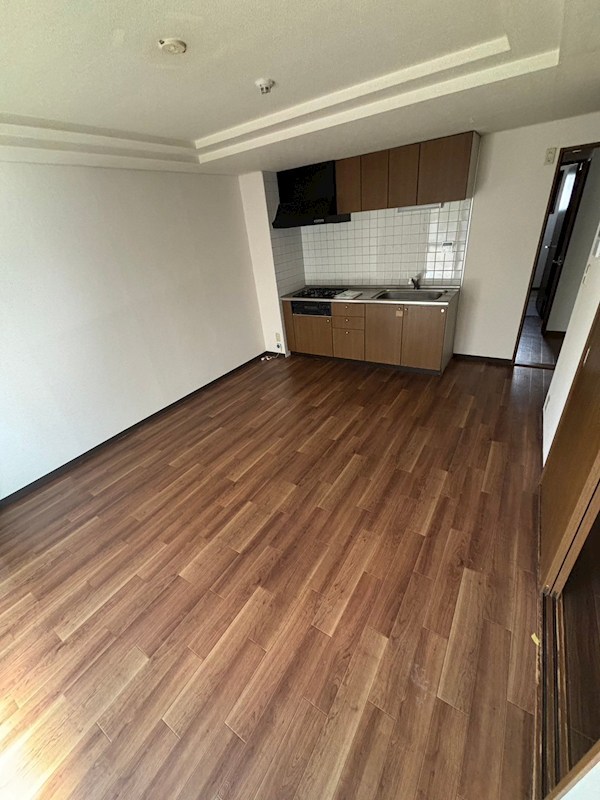 居室・リビング　反転間取参照