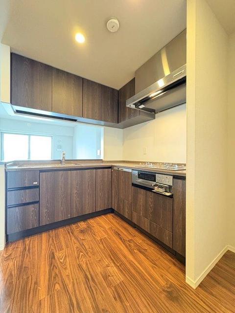 キッチン　キッチン（３．８帖）