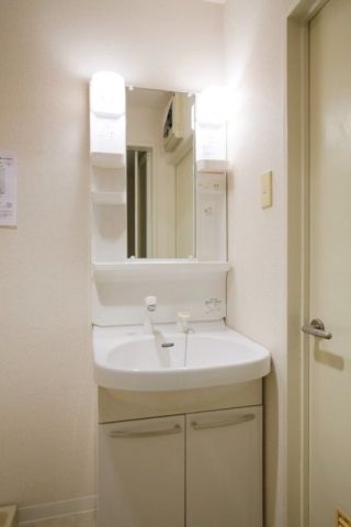 洗面設備　（別タイプ参考写真）成加パラシオン　荒川区西尾久7