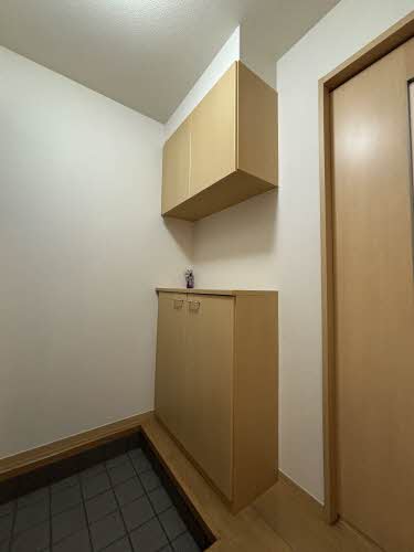 玄関　収納もある玄関です