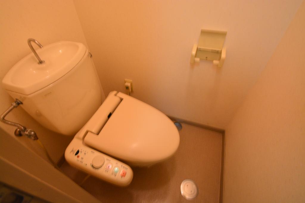トイレ　シャワー付トイレ