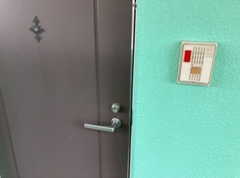 玄関　図面と現状に相違がある場合には現状を優先