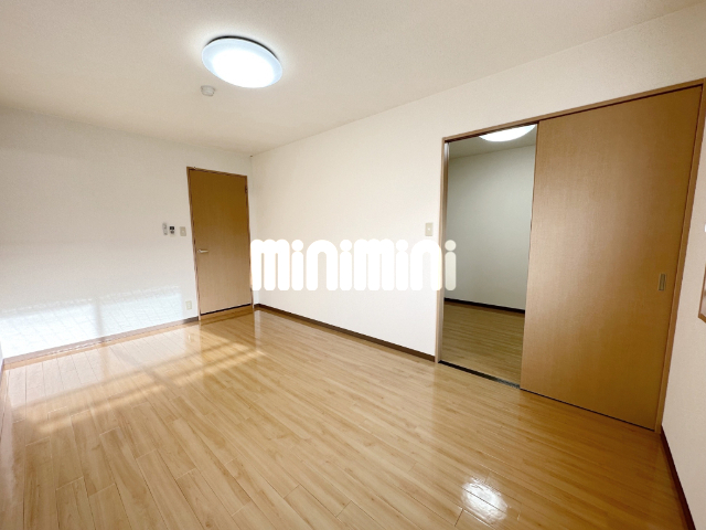 その他　玄関です。