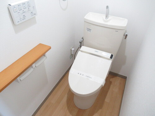 トイレ　トイレ　※※前回募集時2020年10月の写真