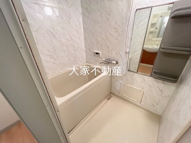 バス・シャワールーム　※入居中につきイメージ。