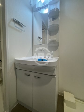 洗面設備　エストゥルースプラスサウス大阪　独立洗面台