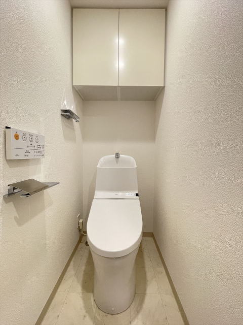 トイレ　※同タイプ参考写真