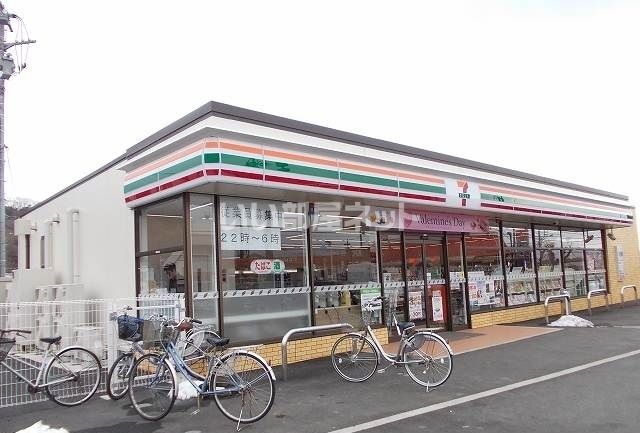 コンビニ　セブンイレブン 大井町金子店（コンビニ）まで662m