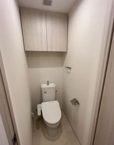 トイレ　※反転タイプの写真を使用しています。