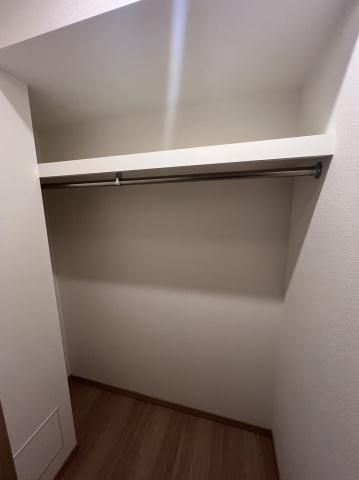 収納　※反転タイプの写真を使用しています。