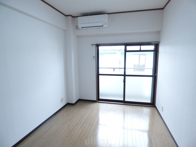 居室・リビング　別の部屋の写真