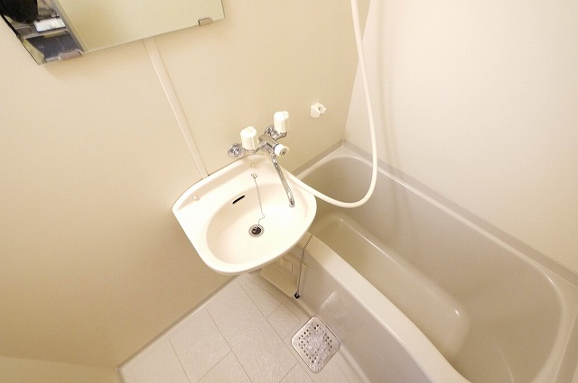 その他設備　洗面台はこちら