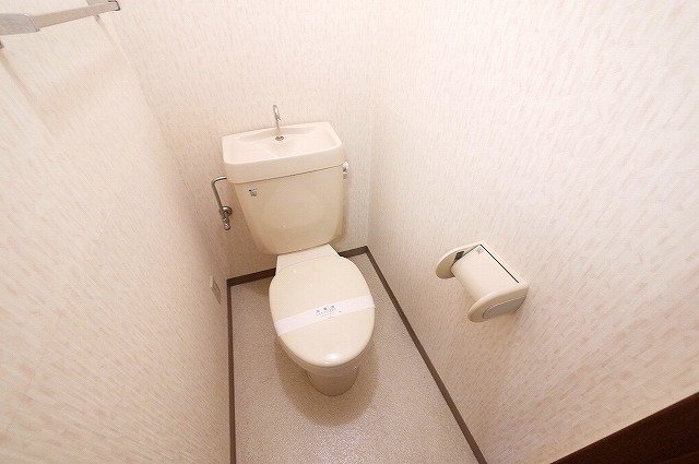 トイレ　女性にはうれしいセパレートタイプです。