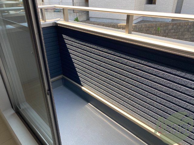 バルコニー　バルコニーはこちらです。十分な広さがございますね