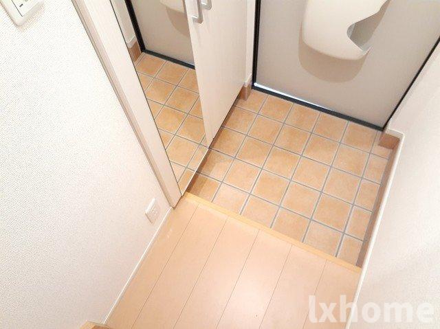 玄関　落ち着いた玄関です