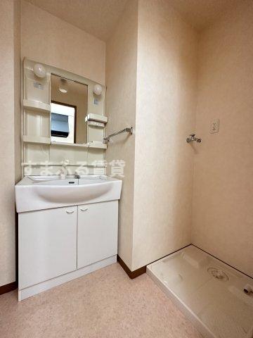 洗面設備　同仕様　反転の場合あり