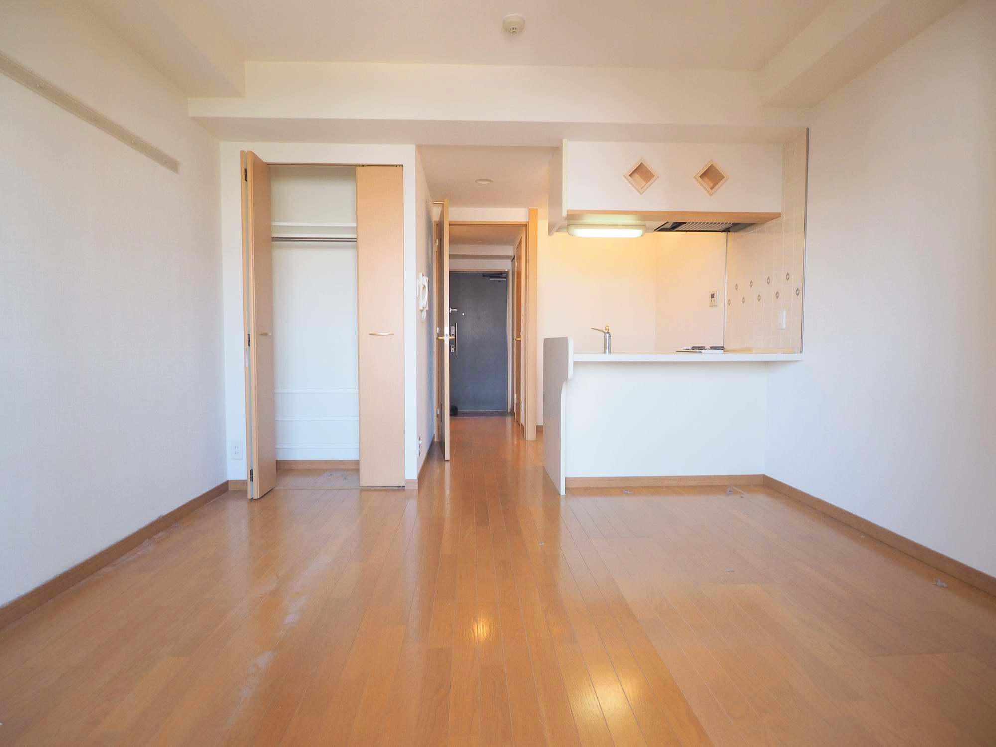 居室・リビング　プレサンス大手前パークサイドII