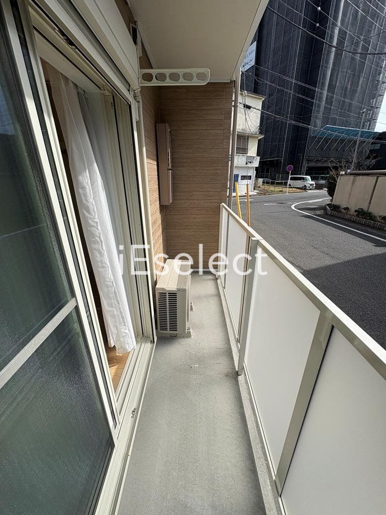 バルコニー　お洗濯物はこちらで