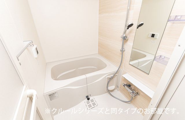 バス・シャワールーム　同メーカー施工例