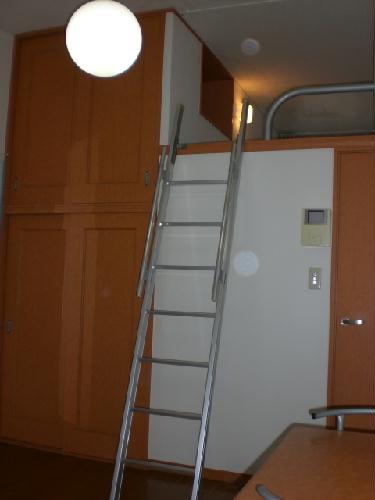 その他設備　２階は絨毯仕様