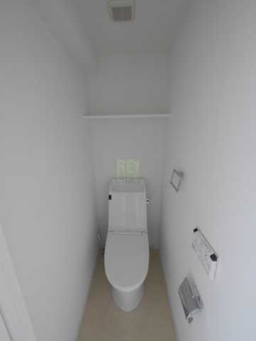 トイレ　ガーデン東新宿