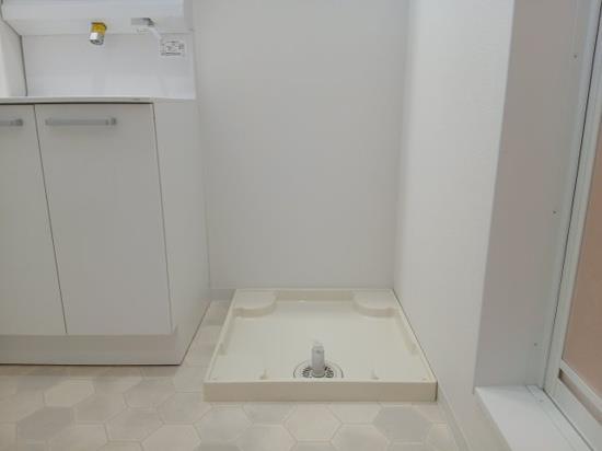 居室・リビング　室内洗濯機置場